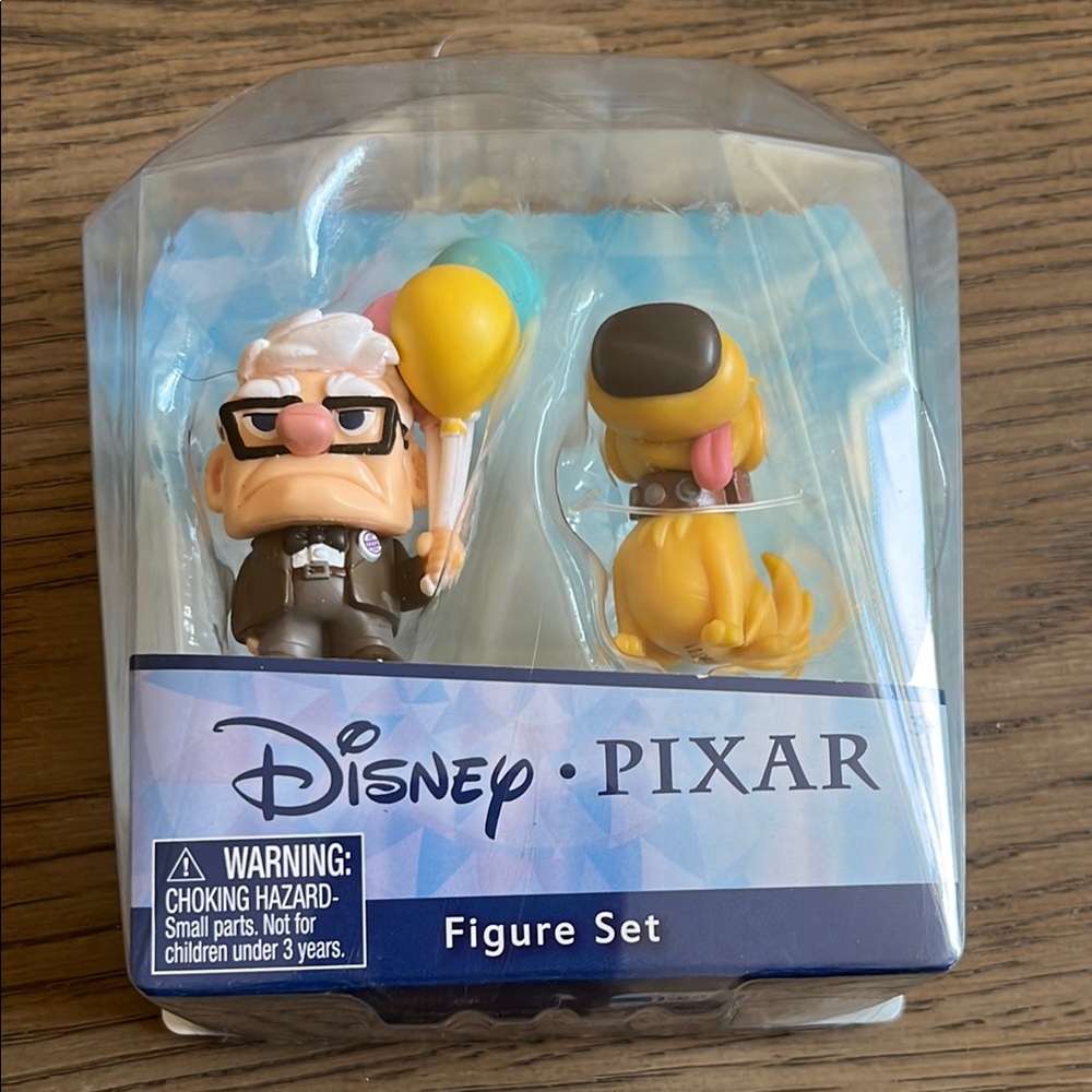 Disney Yellow and Brown Action Figures Up Playset